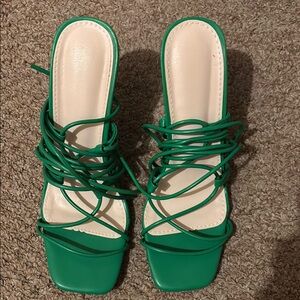 Elegant Green Strappy Women's Sandals